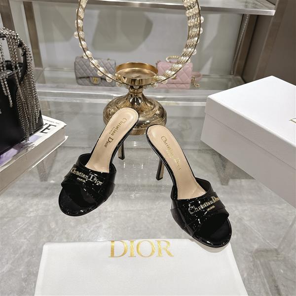 20251128184320869 250